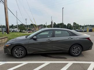 Used 2024 Hyundai Elantra SEL FWD video 2