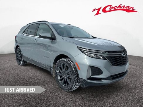 Certified 2023 Chevrolet Equinox RS w/ LPO, Floor Liner Package image 1