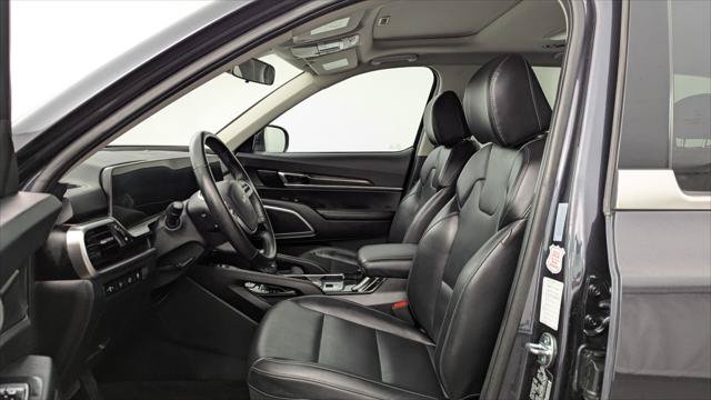 Used 2025 Kia Telluride S AWD/4WD image 14