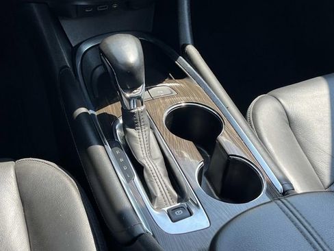 Used 2024 Chevrolet Malibu LT image 13