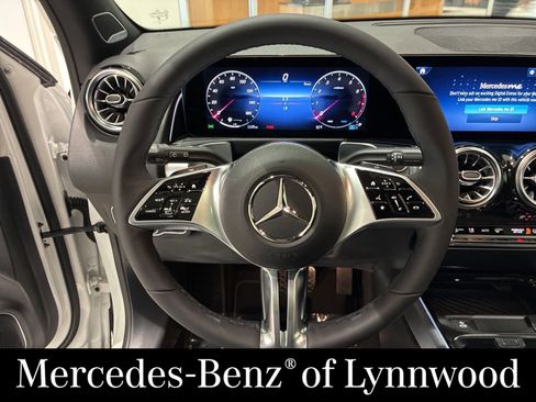 New 2026 Mercedes-Benz GLB 250 4MATIC image 13