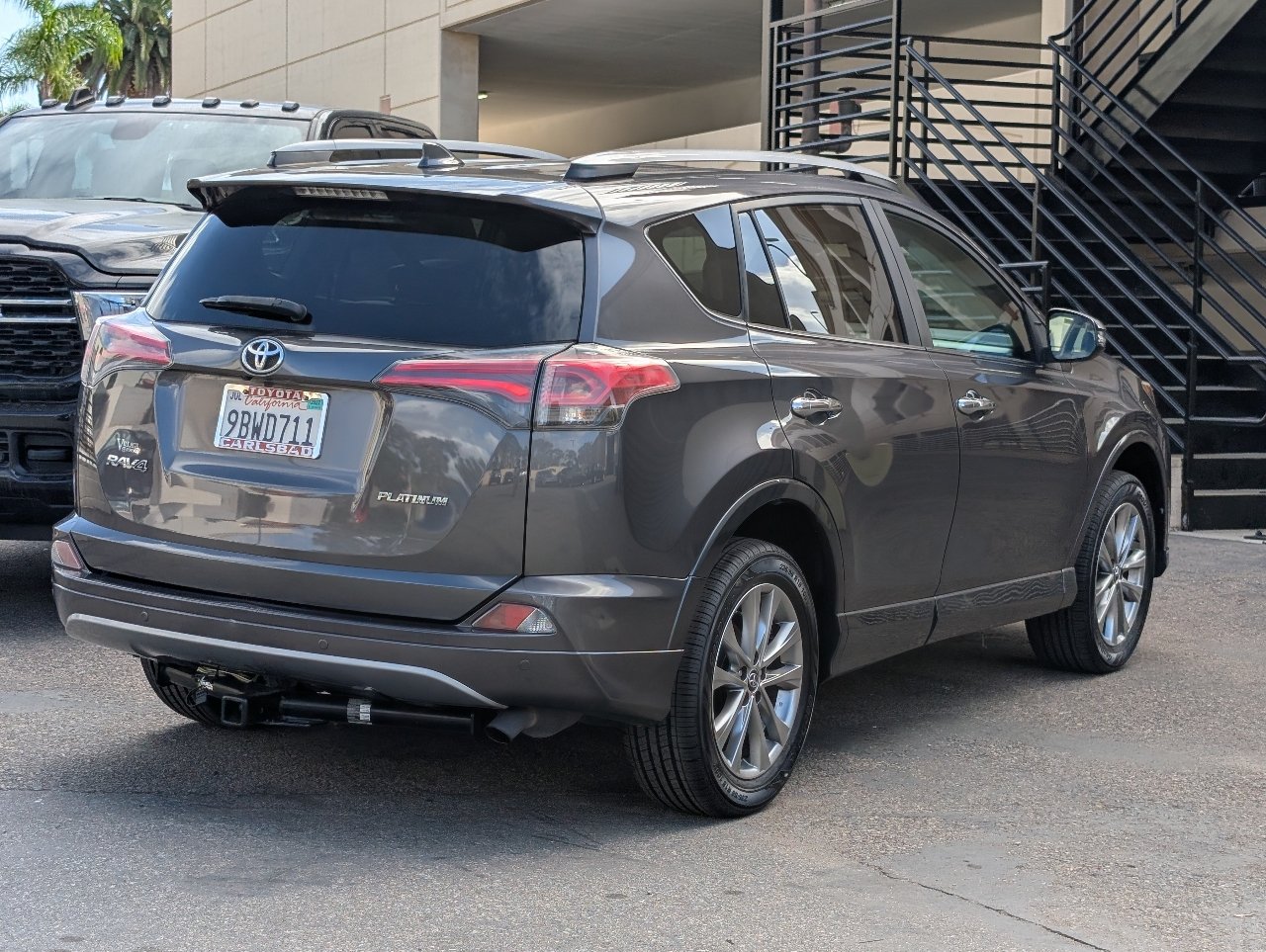 Used 2017 Toyota RAV4 Platinum FWD image 13