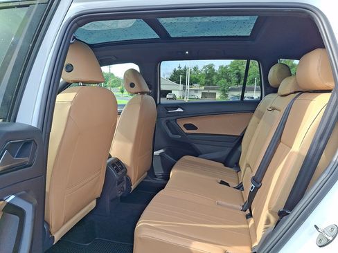 Used 2022 Volkswagen Tiguan SE R-Line AWD/4WD image 21