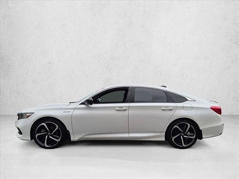 Used 2022 Honda Accord Sport image 9