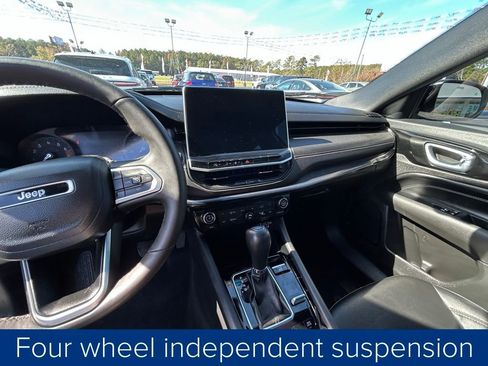 Used 2024 Jeep Compass Latitude w/ Convenience Group image 32