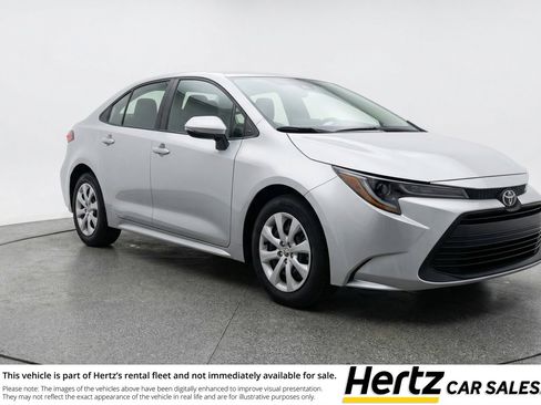 Used 2025 Toyota Corolla LE FWD image 1