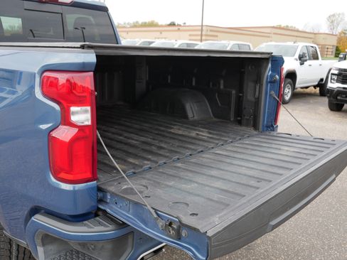 Certified 2024 Chevrolet Silverado 1500 High Country w/ Technology Package image 18