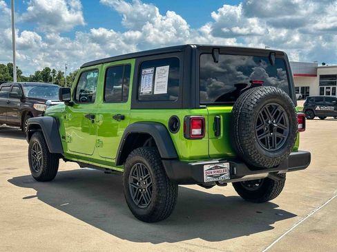 Used 2025 Jeep Wrangler Unlimited Sport AWD/4WD image 5