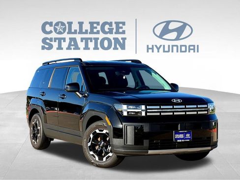 Used 2026 Hyundai Santa Fe SEL FWD image 3