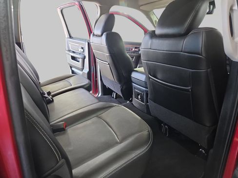 Used 2015 RAM 2500 Laramie w/ Convenience Group AWD/4WD image 12