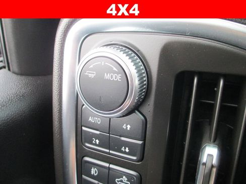 Used 2020 GMC Sierra 1500 SLT w/ X31 Off-Road Package image 28