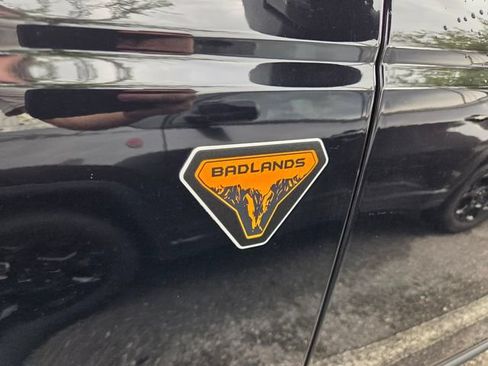 Used 2021 Ford Bronco Badlands AWD/4WD image 4
