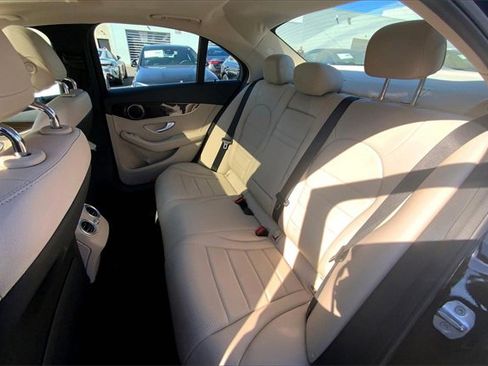 Used 2018 Mercedes-Benz C 300 4MATIC Sedan image 17
