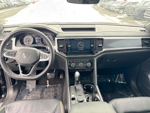 Used 2021 Volkswagen Atlas Cross Sport SEL image 16