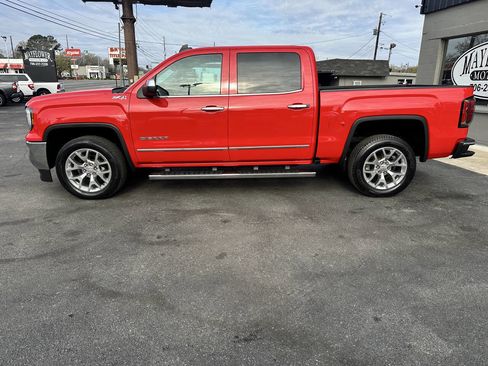 Used 2018 GMC Sierra 1500 SLT image 25