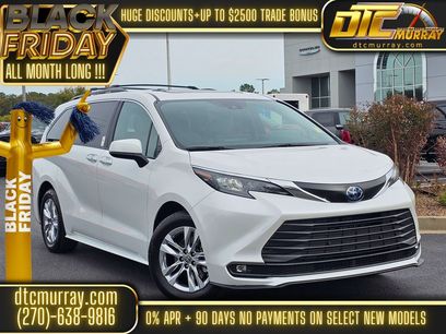 Used 2025 Toyota Sienna XLE