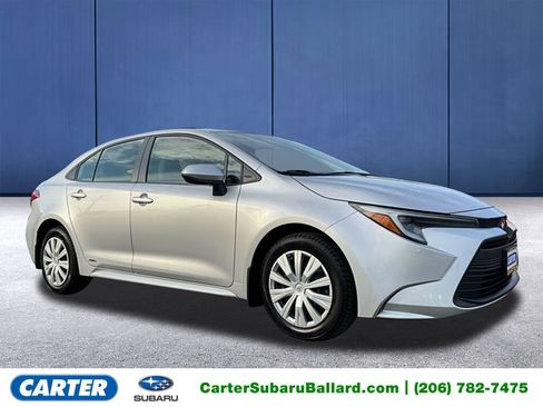 Used 2024 Toyota Corolla LE image 1