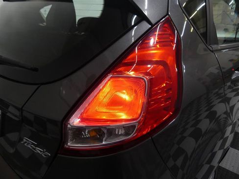 Used 2019 Ford Fiesta SE w/ Equipment Group 201A image 15