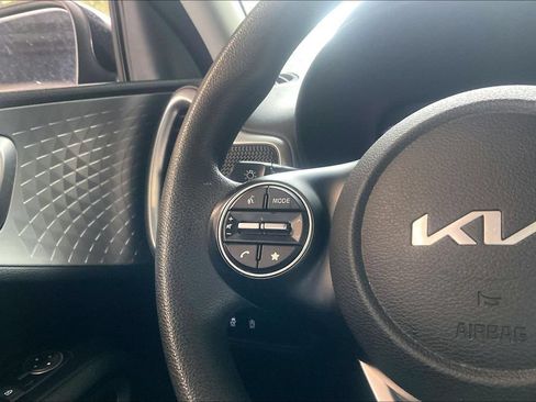 Used 2024 Kia Soul LX w/ Option Group 015 FWD image 8