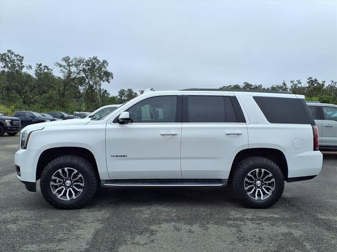 Used 2017 GMC Yukon SLT image 4