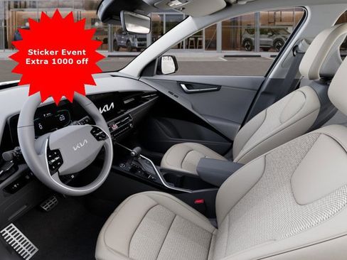 New 2025 Kia Niro EX Touring image 20
