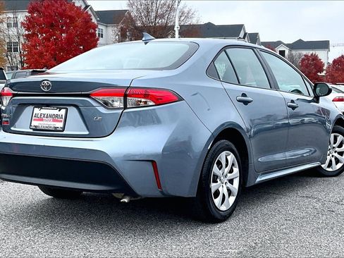 Used 2024 Toyota Corolla LE image 12