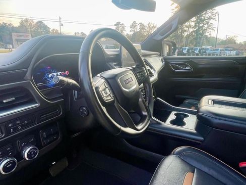 Used 2023 GMC Yukon AT4 w/ Max Trailering Package image 9