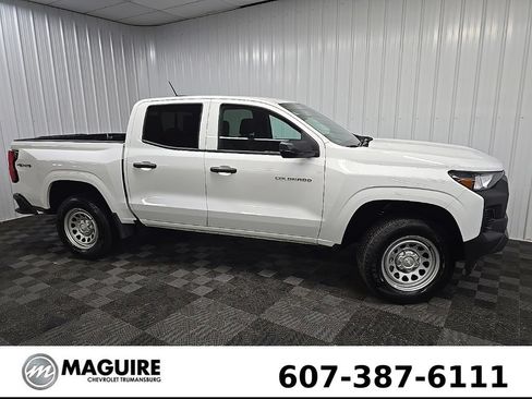 Used 2026 Chevrolet Colorado W/T w/ Advanced Trailering Package AWD/4WD image 1
