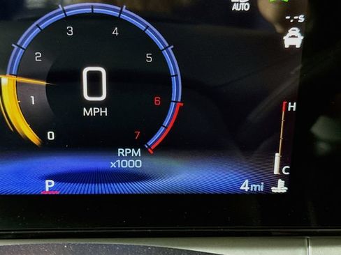 New 2026 Chevrolet Trax LT w/ LT Convenience Package FWD image 12