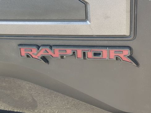 Certified 2020 Ford F150 Raptor w/ Equipment Group 802A Luxury image 39