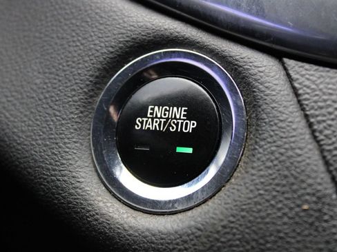 Used 2018 Chevrolet Impala LT FWD image 16