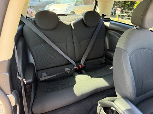 Used 2011 MINI Cooper Hardtop image 30