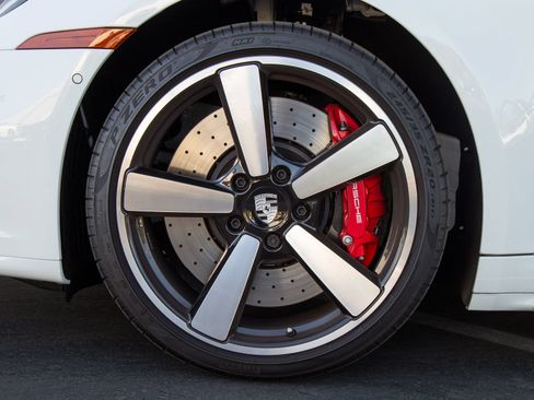 Certified 2026 Porsche 911 Carrera 4S AWD/4WD image 8