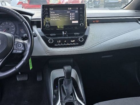 Used 2020 Toyota Corolla SE FWD image 23