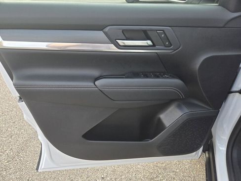 New 2026 GMC Terrain Elevation image 19