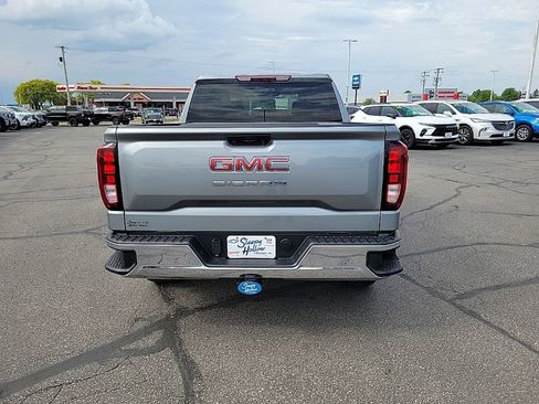 Used 2023 GMC Sierra 1500 Pro w/ Pro Value Package AWD/4WD image 6