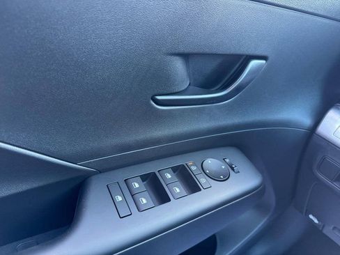 New 2026 Hyundai Kona SE image 19