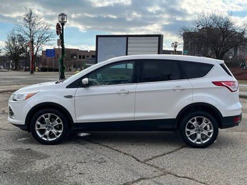 Used 2013 Ford Escape Titanium w/ Class II Trailer Tow Pkg image 5