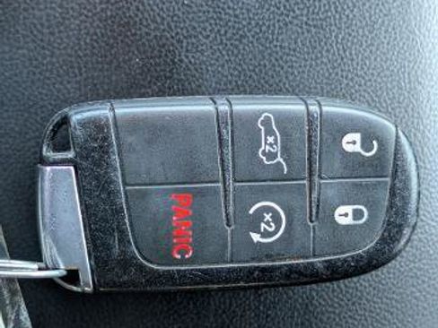 Used 2020 Jeep Grand Cherokee Limited RWD image 29