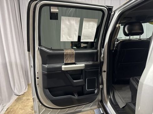 Used 2017 Ford F250 Lariat w/ Chrome Package AWD/4WD image 27