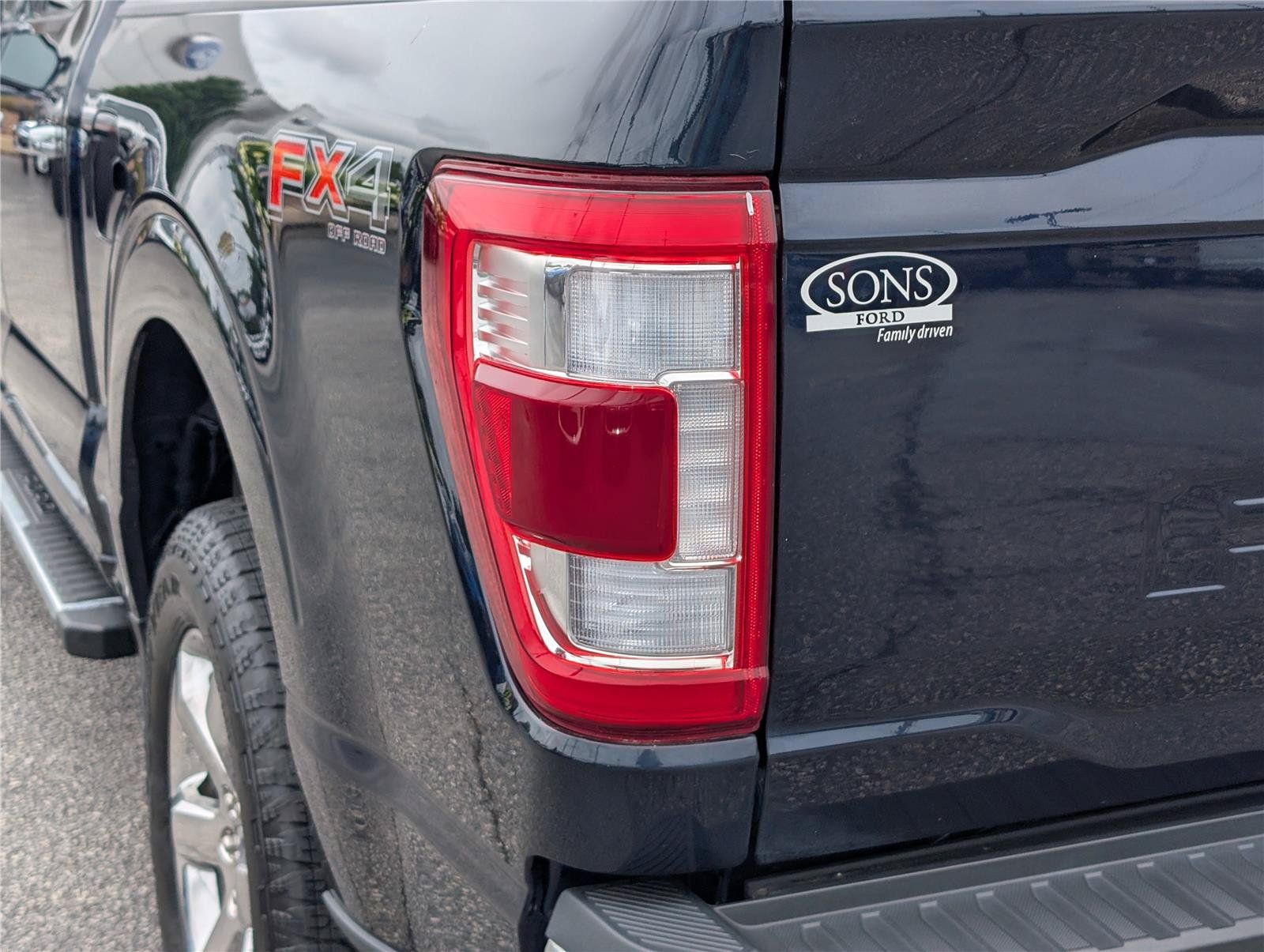 Certified 2023 Ford F150 Lariat w/ Trailer Tow Package AWD/4WD image 12