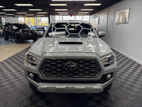 Used 2020 Toyota Tacoma TRD Sport w/ Technology Package RWD image 6