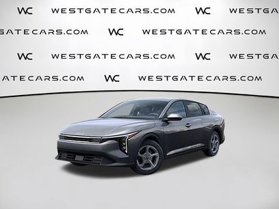 New 2025 Kia K4 LXS
