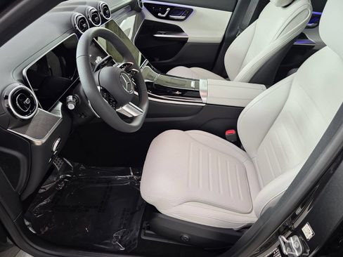 New 2026 Mercedes-Benz GLC 300 image 6
