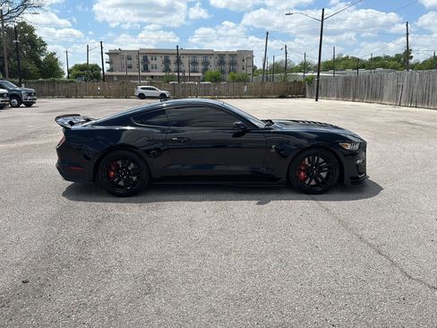 Used 2022 Ford Mustang Shelby GT500 w/ Technology Package image 8