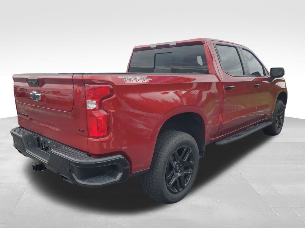 Used 2025 Chevrolet Silverado 1500 LT Trail Boss AWD/4WD image 9