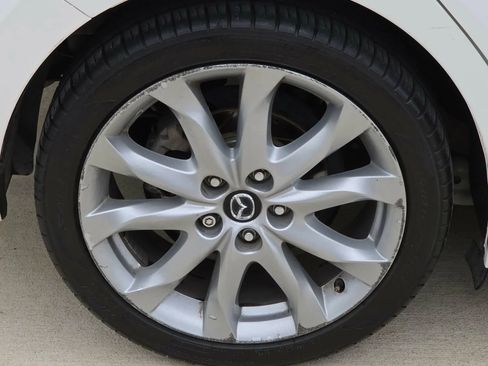 Used 2015 MAZDA MAZDA3 s Grand Touring w/ Technology Package FWD image 34