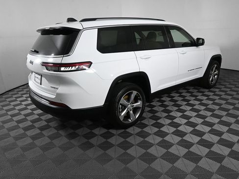 Used 2021 Jeep Grand Cherokee L Limited image 26