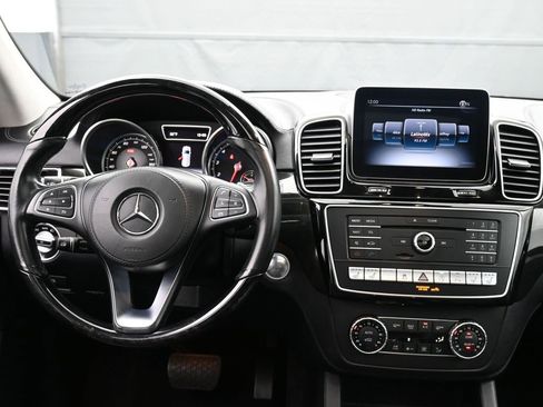 Used 2019 Mercedes-Benz GLS 550 4MATIC w/ Driver Assistance Package image 11