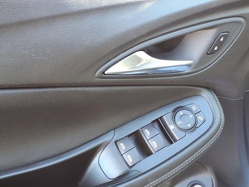 Used 2023 Buick Encore GX Select w/ Sport Touring Package image 11